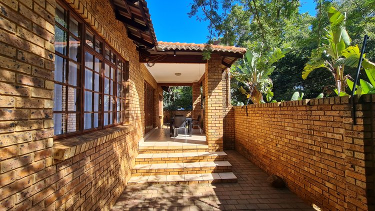 Image for 3 Bedroom House in Theresapark (Private Treaty)